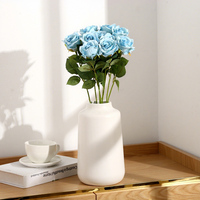 Kunstmatige roos met één steel Woonkamer Eettafeldecoraties Zijden bloemen Bruiloft Decoratieve bloemen