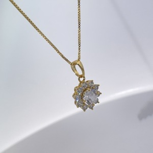 Collar con colgante de piedra preciosa en forma de copo de nieve chapado en oro Tianyu Gems con acabado brillante, cadena delicada, joyería de moda. - Product Image 2