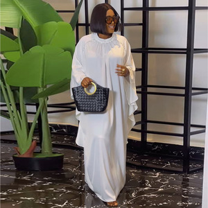 <span class=keywords><strong>Abito</strong></span> <span class=keywords><strong>Lungo</strong></span> Bianco Primavera 2026 <span class=keywords><strong>con</strong></span> <span class=keywords><strong>Maniche</strong></span> <span class=keywords><strong>a</strong></span> <span class=keywords><strong>Pipistrello</strong></span> e Perline, Stile Europeo-Americano, Taglie Forti, Casual - Product Image 2