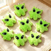 Porte-clés en peluche Alien mignon, mini-breloque de sac en peluche douce style dessin animé Kawaii, avec mousqueton, accessoire cadeau d'Halloween