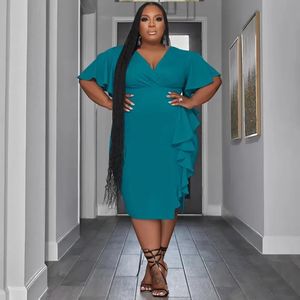 Nouvelle Robe Décontractée d'Été pour Femme, Coupe Droite, Taille Basse, Couleur Unie, Col en V, Volants, Coupe Ajustée, Sexy, Grande Taille, Style Élégant - Product Image 4