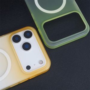 เคสโทรศัพท์แบบแม่เหล็ก ฝาหลังพีซีไล่สีแบบด้าน สำหรับ iPhone 17 Air 16 15 14 13 12 11 Plus Pro Max ป้องกันการลื่น - Product Image 5