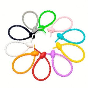 Silicone Party Gift Buckle <b>Rope</b>, Multi-color Soft Silicone Keychain Ring, Keychain Pendant DIY Accessories - Product Image 1