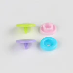 Source Factory Customized Durable T3 T5 T8 Resin Plastic Snap Fastener Button