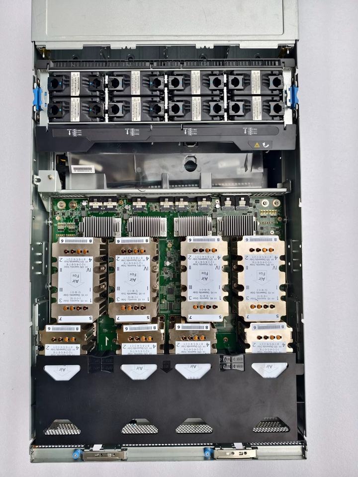 Power9 Server Rack Model The NF5488M5 Server with 8 V100 SXM2 32GB Graphics Cards Custom Server ...