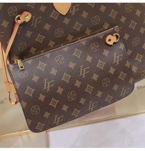 奢华女装设计师大容量真皮手提袋优雅手提包字母装饰四季防水 - Product Image 3