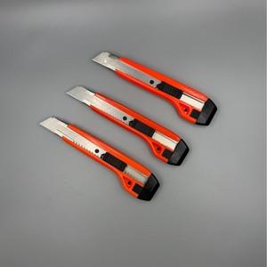 Utility Knife 18mm Stainless Steel Blade Orange Plastic Handle Office Tool Cutter Big Head Design - Product Image 1
