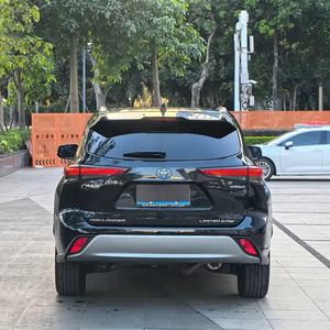 Toyota <span class=keywords><strong>Highlander</strong></span> Essence SUV 4x4 7 Places Boîte Automatique Sièges en Cuir 2023 d'occasion de haute qualité – Acompte - Product Image 4