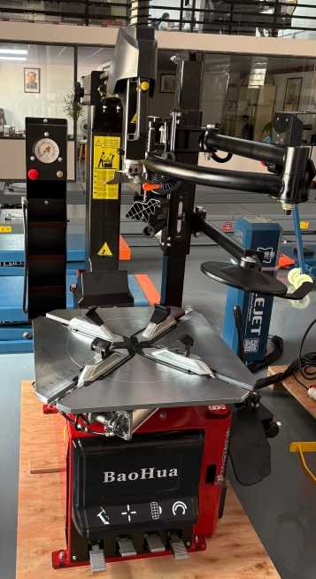 Auto Garage Tire Changers | North American Auto Equipment