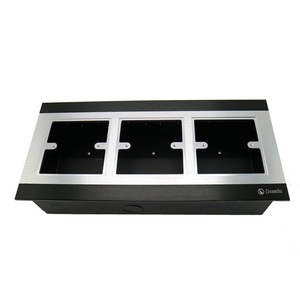 Panneau de brassage réseau RJ45 Cat5 en aluminium 86x86x10 mm à 3 ports Q300 - Product Image 2