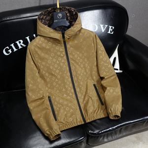 Giacca Bomber Leggera e Sottile da <span class=keywords><strong>Uomo</strong></span> Primaverile con Cappuccio, Vestibilità Casual e Ampia, Stile Streetwear con Chiusura a Cerniera, Top di Tendenza - Product Image 4