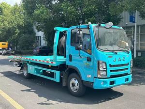 Camiones de remolque nuevos y usados JAC Camión de remolque 4x2 Camión de remolque de servicio pesado para la venta - Product Image 2