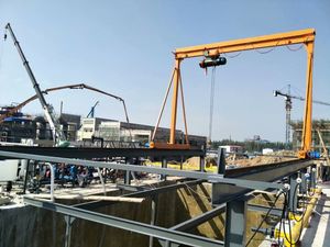 Grue à portique de type roues mobiles électriques universelles 2T 5T - Product Image 5