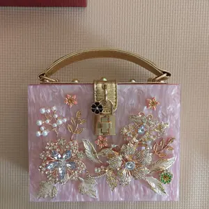 Sac à main en résine tendance, couleur et design personnalisés, résistant à l'eau, pour les occasions de fête à domicile et de mariage, exportation en Inde - Product Image 5