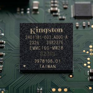 EMMC PSLC 5.1 (HS400) 16GB SDRAM VFBGA-54 MT48LC Modelo EMMC16G-MW28-03022 NUEVO Producto de Memoria en Bandeja - Product Image 2