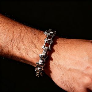 Pulsera de Acero de Titanio de Moda, Superventas Transfronterizas, Cadena de <span class=keywords><strong>Quilla</strong></span> Dominante, Hueca, Hecha a Mano, Estilo Europeo y Americano - Product Image 5