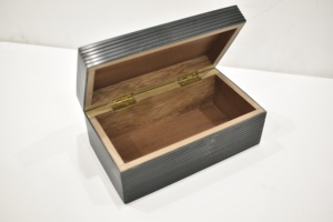 Luxury <b>Black</b> Ribbed Decorative Storage Box with Lid Modern Resin Organizer for Jewelry Keepsakes & Home Decor at Best Price - Product Image 3