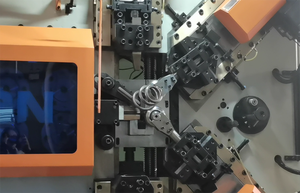 Proveedor de máquina de resorte CK6230 Máquina de fabricación de resorte helicoidal CNC Máquina de resorte de compresión - Product Image 3