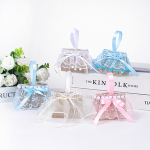 Sacchetti Regalo in Iuta e Pizzo per Feste di Rivelazione del Sesso e Battesimi, Sacchetti Bomboniera in Pizzo per Baby Shower - Product Image 1