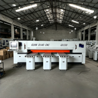 Scie à bois économique à grande vitesse, scie à poutre CNC automatique pour la découpe du bois dans la fabrication d'armoires
