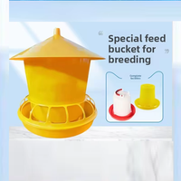 Seau d'abreuvement pour animaux de ferme avec couvercle pour poulets, canards, oiseaux, outil d'alimentation facile à nettoyer