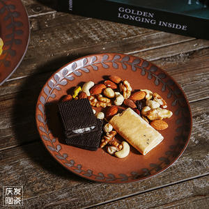 Tasse à café et soucoupe en céramique vintage style américain avec dentelle, motif relief - Product Image 5