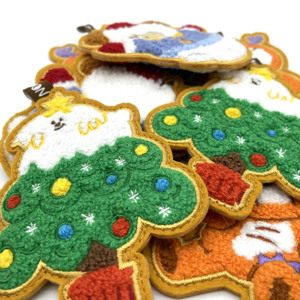 Patch brodé personnalisable en chenille double couche, motif sapins de Noël 3D, pour la décoration de chapeaux et d'étiquettes, en feutre - Product Image 2