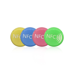Personalizable RFID NFC Epoxy Pet ID Collar Tag para perros/gatos con un código QR programable y URL modelo ISO - Product Image 5