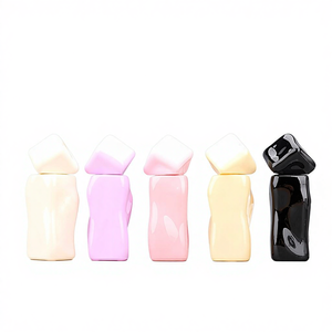 Botella de Perfume Portátil Recargable de Vidrio de 30 ml con Pulverizador, Tapa con Bomba y Rodillo, Colores Rosa/<span class=keywords><strong>Morado</strong></span>/Amarillo, Forma Cuadrada, MOQ de 100 Piezas - Product Image 1