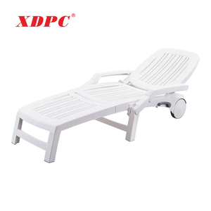 Chaise longue pliante en <span class=keywords><strong>plastique</strong></span> d'extérieur avec roulettes pour la piscine, le patio, le <span class=keywords><strong>bain</strong></span> <span class=keywords><strong>de</strong></span> <span class=keywords><strong>soleil</strong></span> - Product Image 5