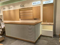 Meubles de magasin de détail en bois écologiques modernes, comptoir de caisse, armoire de rangement, bureau de caissier pour le paiement des clients
