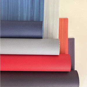 เสื่อโยคะ PVC สำหรับออกกำลังกายที่บ้าน ขนาด 5 มม. สีรุ้งหลากสี กันลื่น ทนทานต่อการสึกหรอ นุ่ม กันน้ำ ใช้สำหรับกระโดดเชือก คาร์ดิโอ และฟิตเนส - Product Image 5