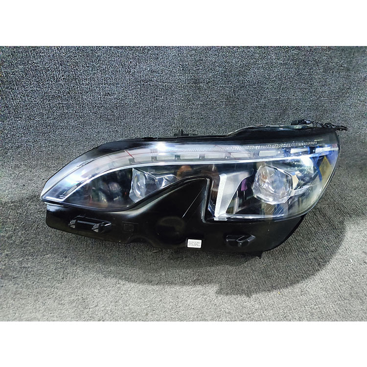 High Quality Full LED Headlight with Be-Xenon Projector for