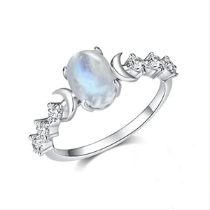 Anello Vintage Ovale Sole Luna per Donne, Accessorio Elegante e Celestiale per Uso Quotidiano - Product Image 1
