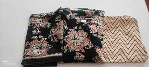 ชุด anarkali สีขาวและสีดำพิมพ์ลายดอกไม้ที่สวยงามในอัตราพิเศษ - Product Image 4