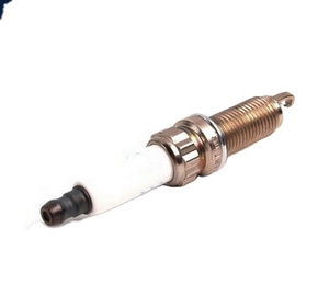 GAK bougies d'allumage OEM 12120037582 adaptées pour F20 F21F22 F23 F25 F30 F31 F32 F33 F34 E70 E71 E82 E83 <span class=keywords><strong>E85</strong></span> E86 E87 E88 E90 E91 E92 E93 - Product Image 1