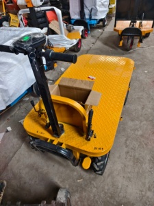 Carretilla de Plataforma de Acero Amarillo de 1200x800 mm, Carro Industrial Resistente de Cuatro Ruedas con Acabado de Recubrimiento en Polvo - Product Image 4