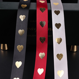 Cinta de poliéster con lámina dorada de 2.5 cm, diseño de amor, para el Día de San Valentín, bodas, adornos florales, elegante cinta para decoración de pasteles y lazos para regalo. - Product Image 2