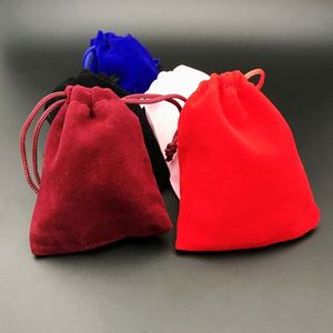 Sac en velours personnalisé avec logo, sac à cordon en velours coloré pour l'emballage de bijoux et les cadeaux de mariage - Product Image 5