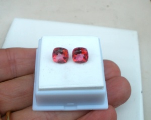 Par de Gemas Naturales de Cuarzo Rosa, Corte Cojín, Facetadas, 10mm cada una - Product Image 2