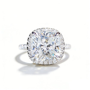 Bague élégante et intemporelle en argent sterling 925 plaqué <span class=keywords><strong>platine</strong></span>, sertie d'un halo de pierres taille coussin, coupe classique et brillante - Product Image 5