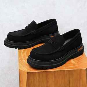 Mocassins en cuir de vachette pour hommes, à lacets, chaussures habillées pour mariages, fêtes, bureau, semelle extérieure en caoutchouc, style bottes Oxford en daim, luxe - Product Image 3