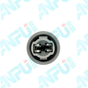 ซ็อกเก็ตไฟรถยนต์ฟอร์ด T10 12V RZ-01-A0429 สำหรับไฟวิ่งกลางวัน ไฟจอดรถ ตำแหน่งด้านหน้า - Product Image 4