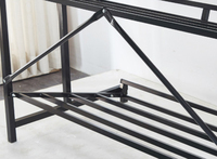 Groene groente- en fruitpresentatieplank voor winkels, metalen rekken met kunststof bakken
