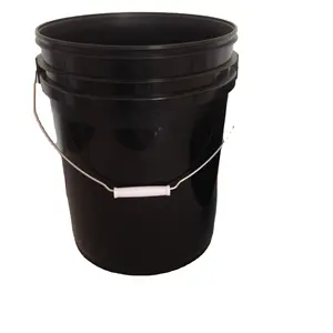 Individueller schwarzer HDPE-Wasser-Kunststoffbehälter 20 Liter Kunststoff große Eimer Wasserfass mit Stahlgriff