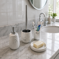 Ensemble d'accessoires de salle de bain en résine écologique de haute qualité, quatre pièces, avec porte-savon, gobelet, porte-shampooing pour la maison et les hôtels