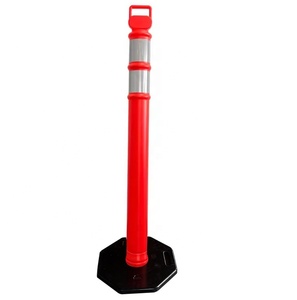 Poteaux de signalisation de sécurité en caoutchouc avec colliers réfléchissants pour la construction et la circulation - Product Image 3