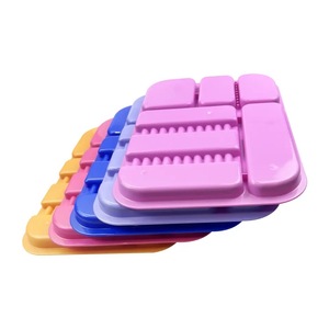 Caja de Almacenamiento de Plástico Autoclavable con Compartimentos Separados para Instrumentos Dentales, con Divisiones para Organización y Colocación - Product Image 2