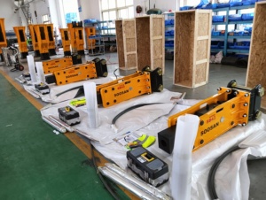 หัวเจาะไฮดรอลิก SB43 รุ่นใหม่ พร้อมเครื่องยนต์ สำหรับรถขุด 6-9 ตัน น้ำหนัก 375 กก. รับประกัน 1 ปี สำหรับงานก่อสร้าง - Product Image 4