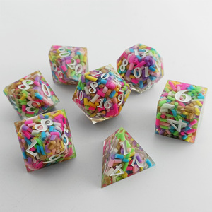 Ensemble de 7 pièces en polyèdre, couleur claire, élément donut, dés, décideurs, <span class=keywords><strong>jeu</strong></span> d'équipe, <span class=keywords><strong>jeu</strong></span> de dés, <span class=keywords><strong>jeu</strong></span> de dés en résine dnd - Product Image 2
